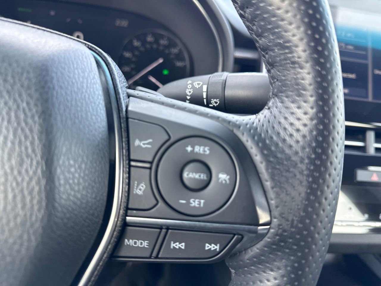 Used 2021 Toyota Avalon XSE image 28