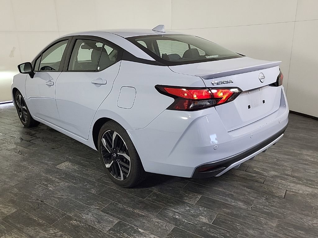 Used 2024 Nissan Versa SR image 10
