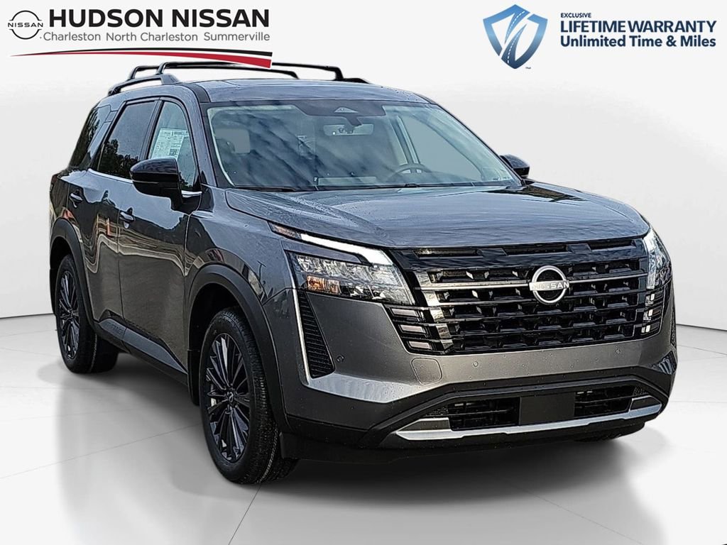 New 2026 Nissan Pathfinder SL w/ SL Premium Package FWD image 1