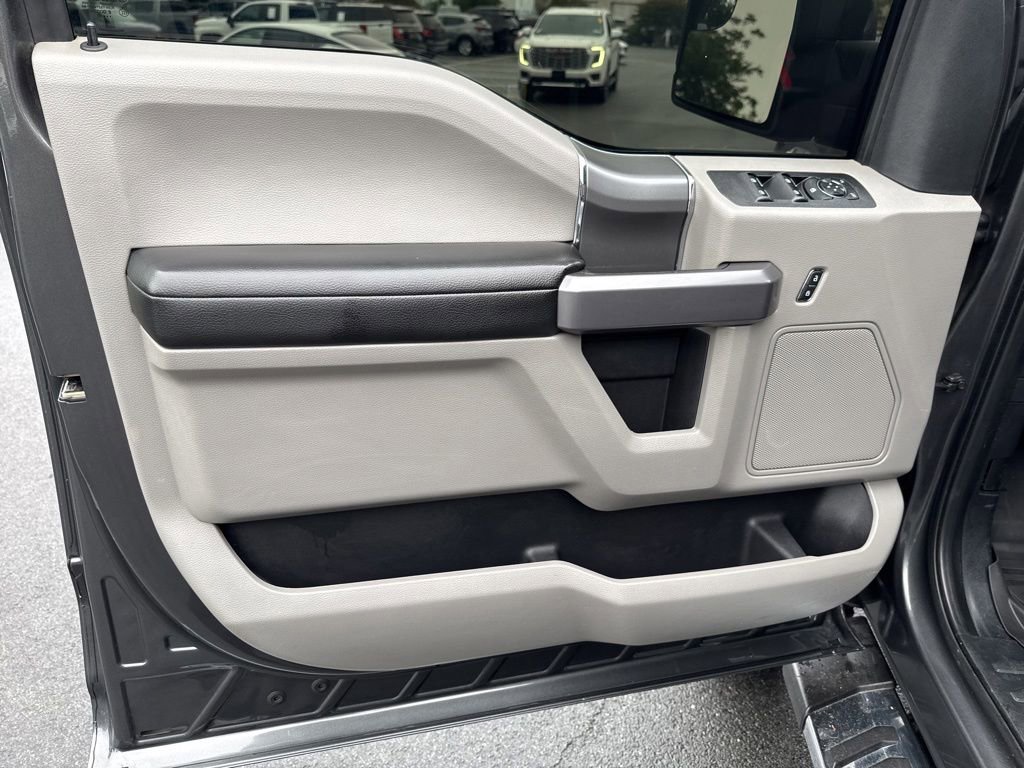 Used 2019 Ford F150 XLT w/ Equipment Group 302A Luxury AWD/4WD image 20