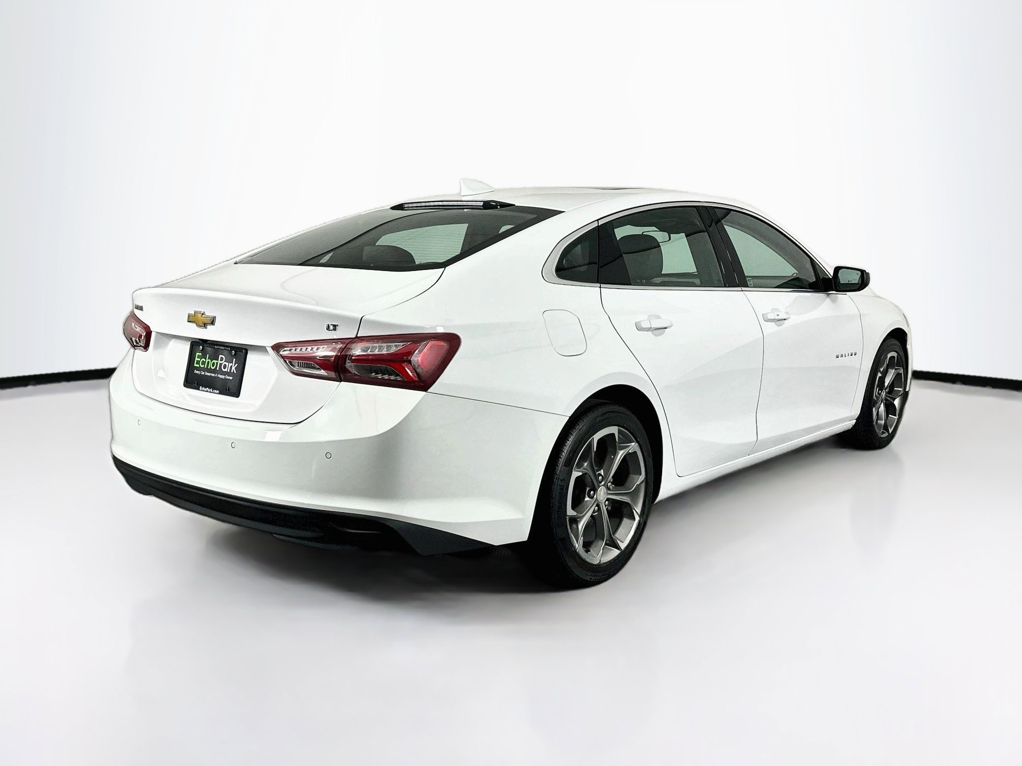 Used 2022 Chevrolet Malibu LT FWD image 9