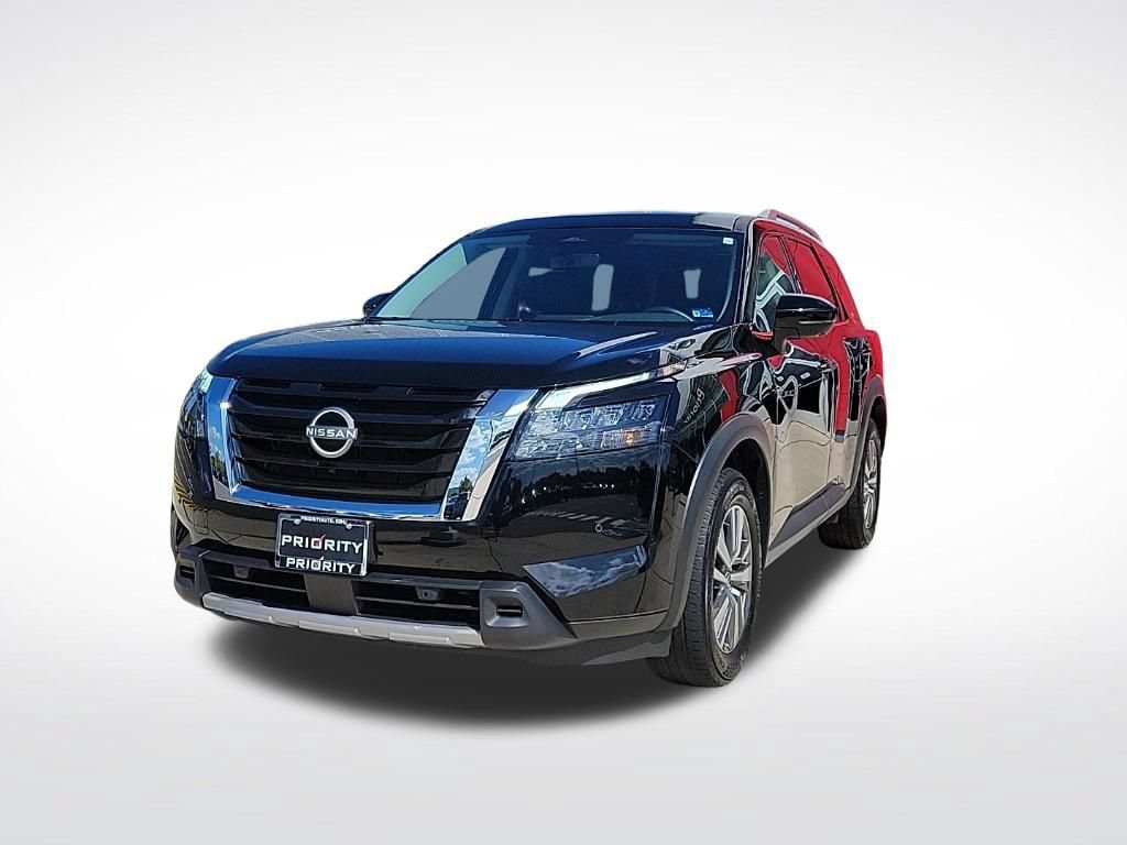 Used 2025 Nissan Pathfinder SL