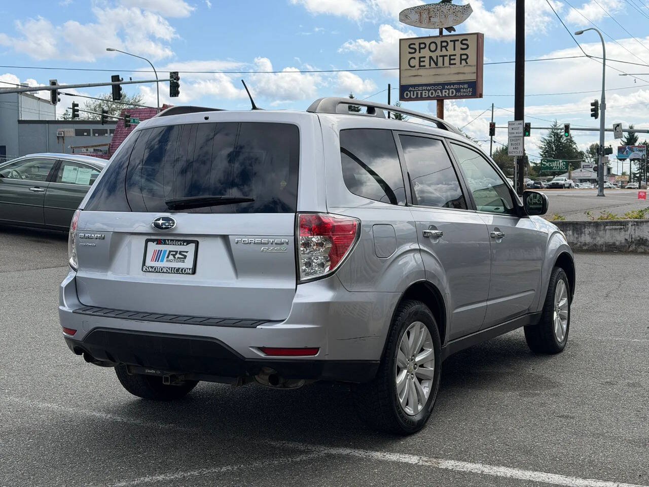 Used 2012 Subaru Forester 2.5X Premium AWD/4WD image 5