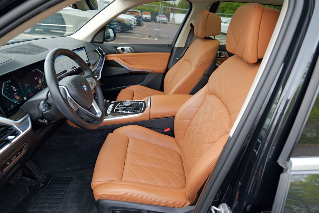 Used 2024 BMW X7 xDrive40i w/ Executive Package AWD/4WD image 22