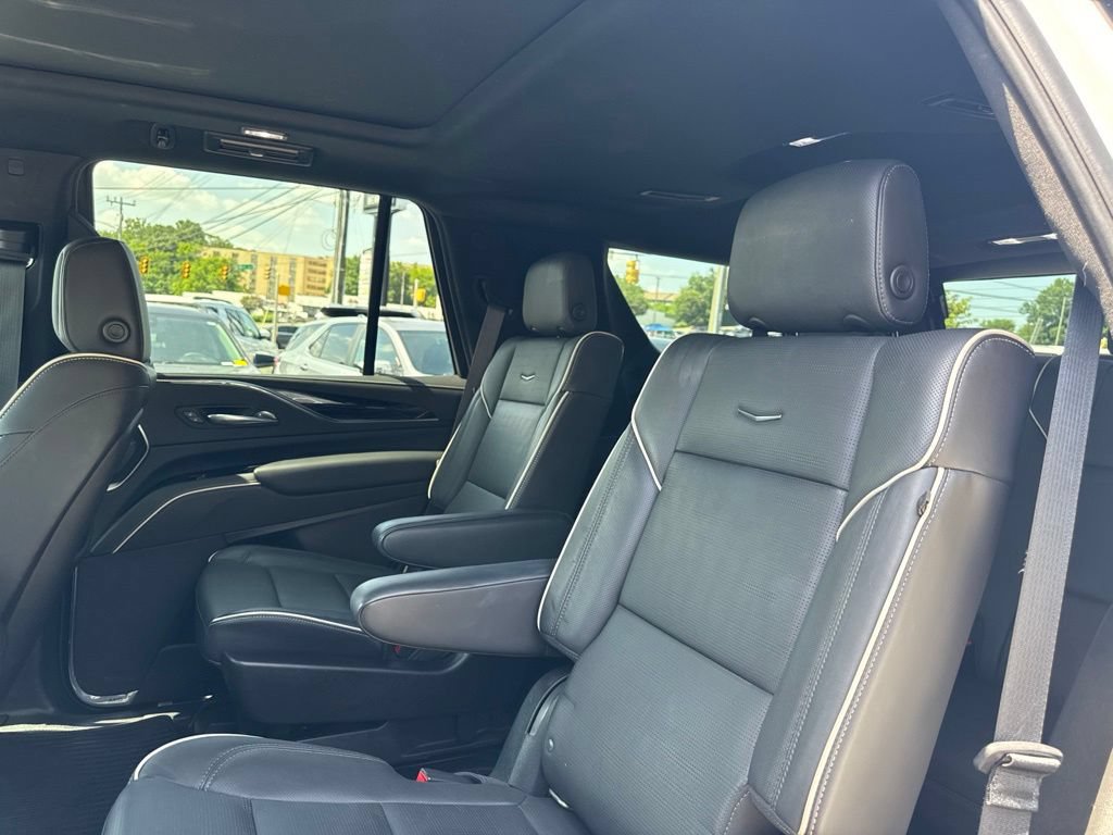 Used 2022 Cadillac Escalade Sport w/ Touring Package AWD/4WD image 26
