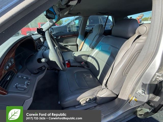 Used 2004 Cadillac De Ville w/ Equipment Group FWD image 13