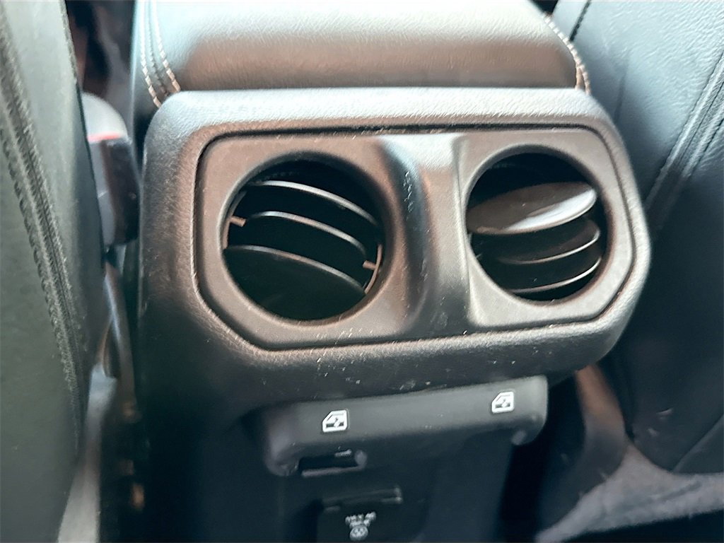 Used 2022 Jeep Wrangler Unlimited Sahara w/ Safety Group image 28