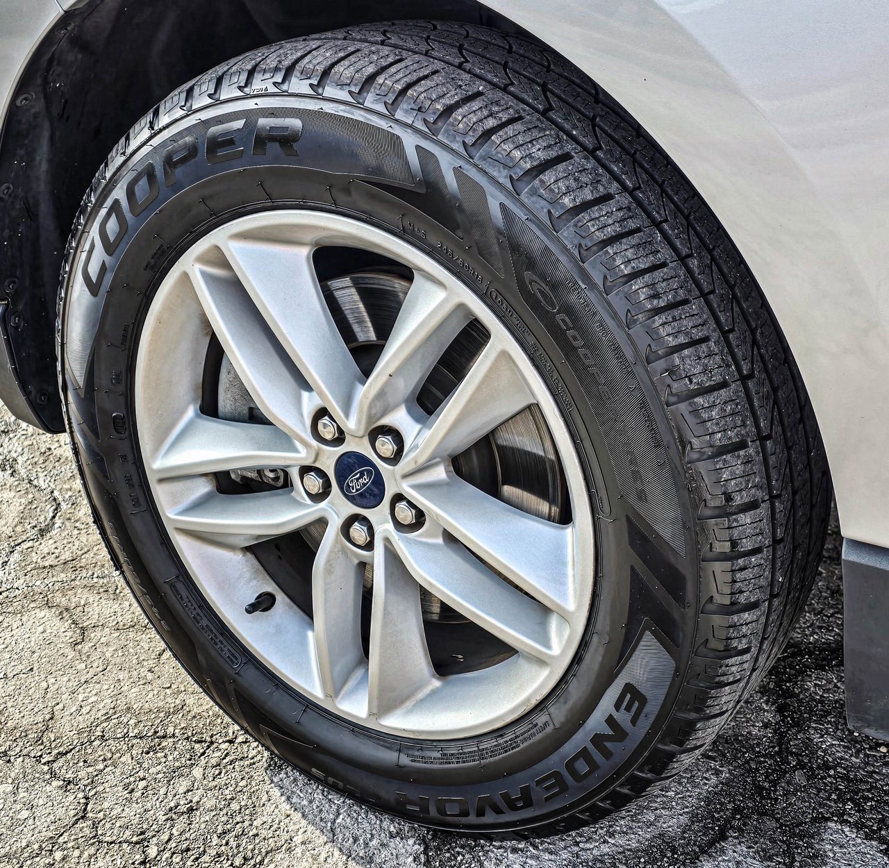 Used 2018 Ford Edge SEL w/ Equipment Group 201A image 10