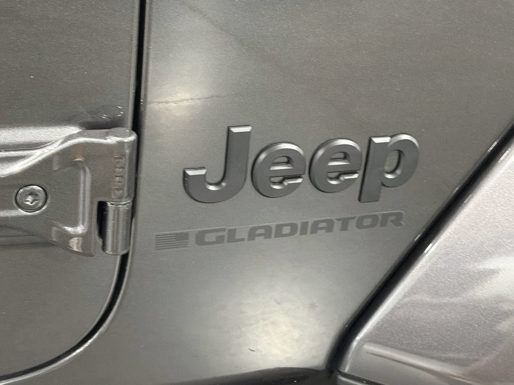 Used 2024 Jeep Gladiator Sport AWD/4WD image 30