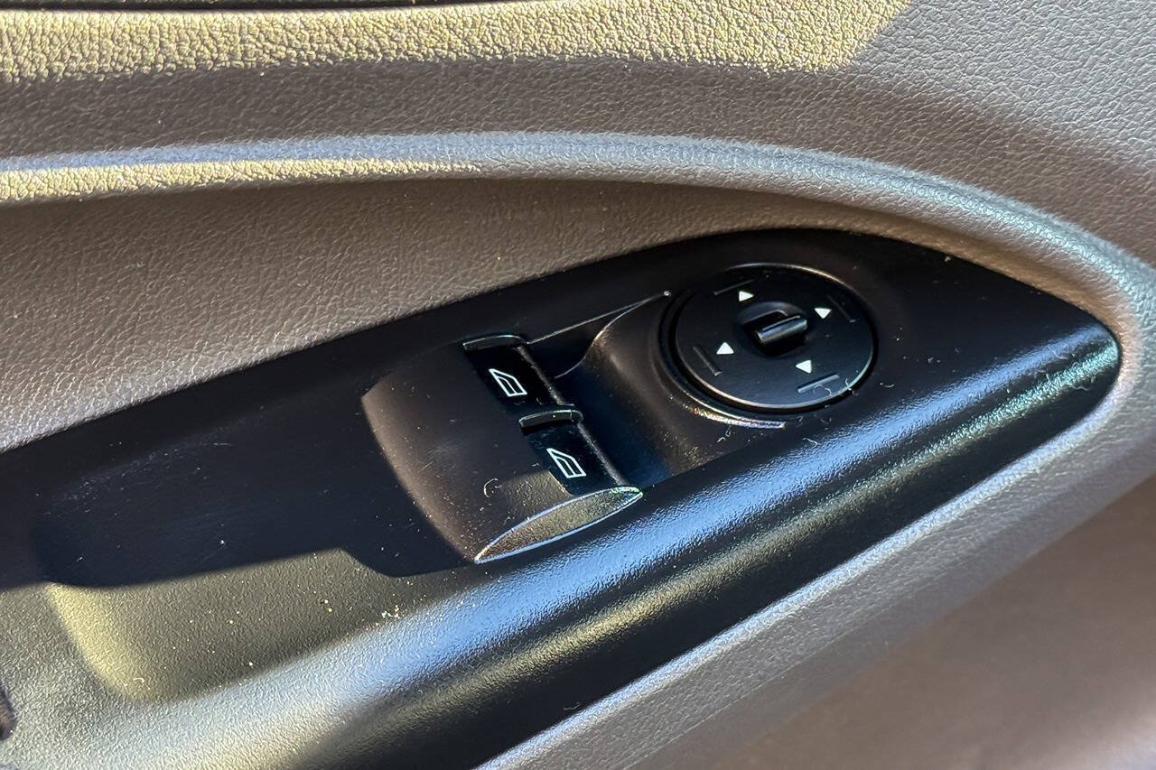 Used 2019 Ford Transit Connect XL FWD image 21