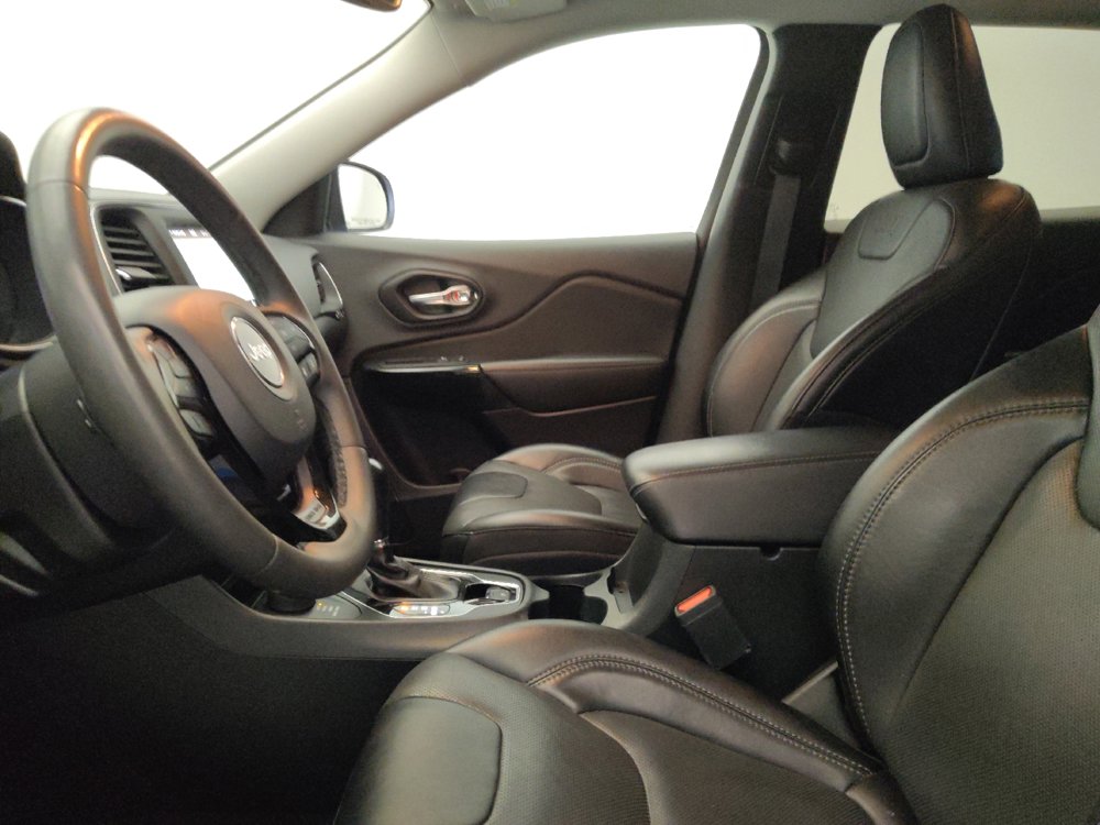 Used 2023 Jeep Cherokee Altitude Lux image 17