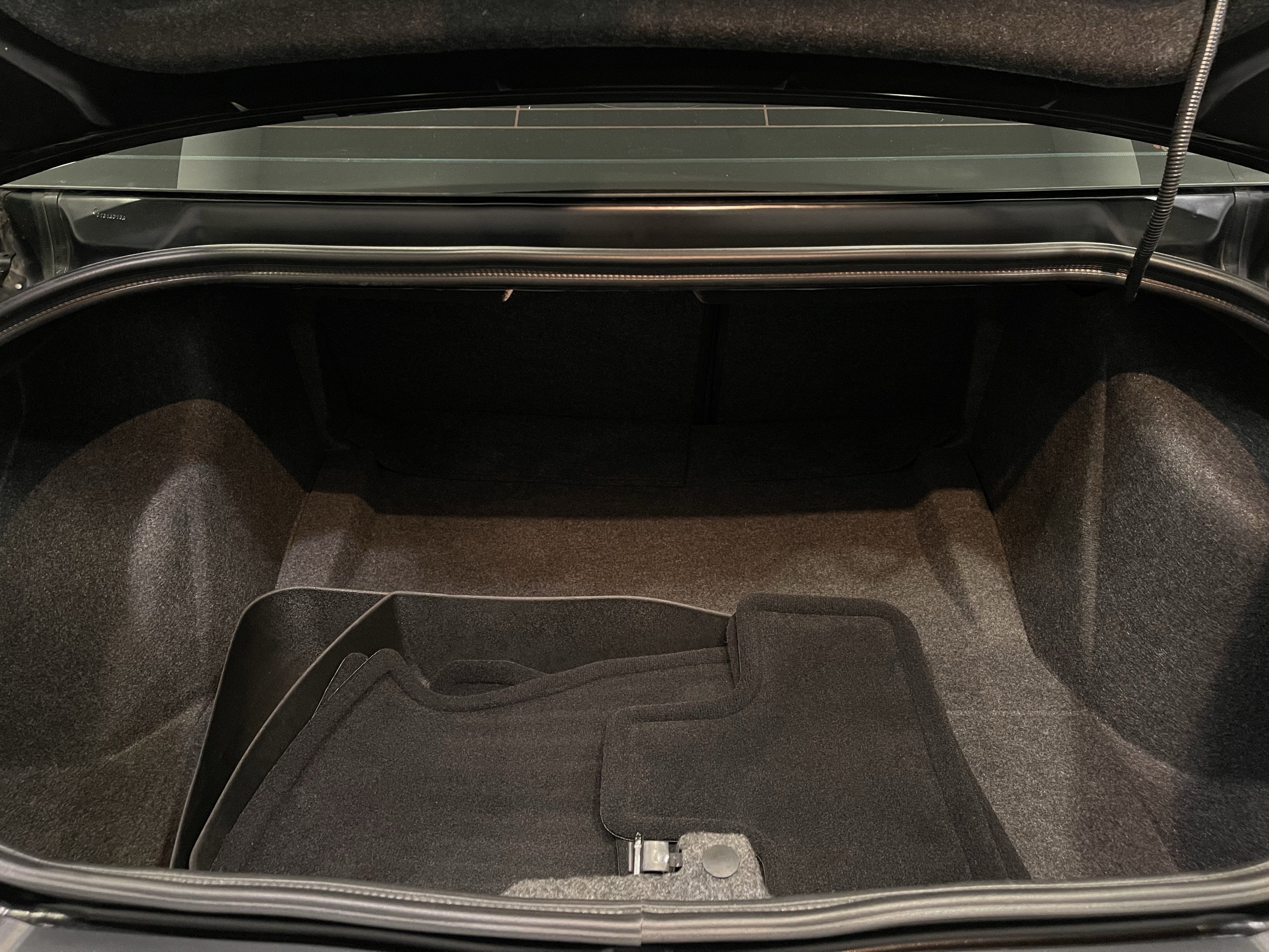 Used 2019 Dodge Challenger R/T w/ Stars & Stripes Edition RWD image 26