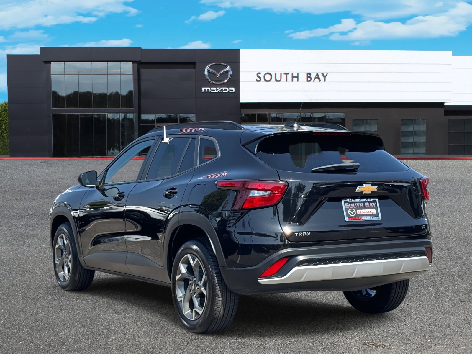 Used 2024 Chevrolet Trax LT image 4