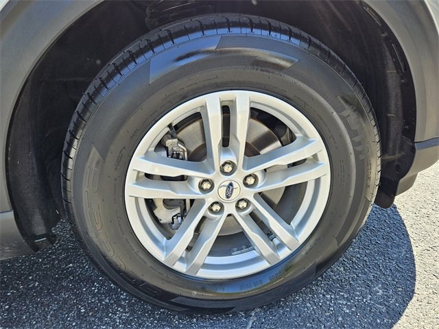 Used 2023 Ford Explorer XLT image 17