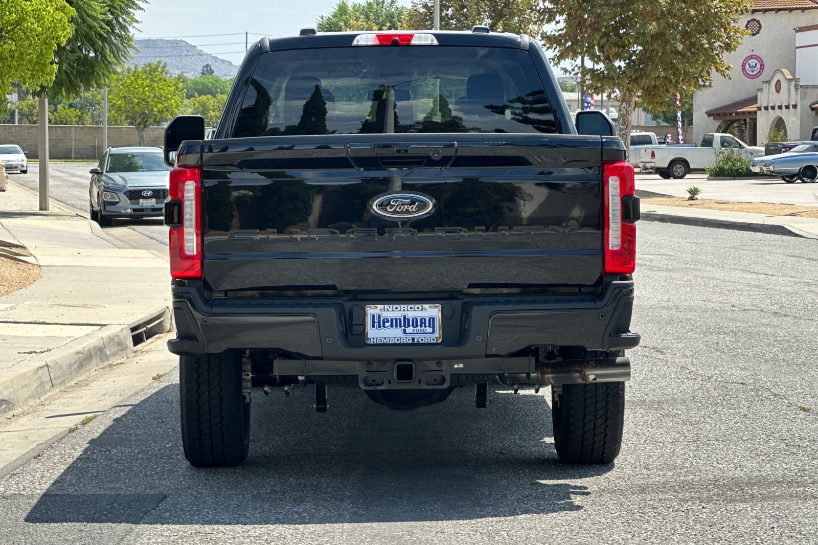 New 2026 Ford F250 Lariat w/ Black Appearance Package AWD/4WD image 5
