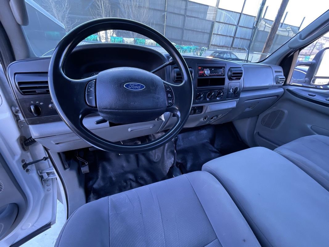 Used 2007 Ford F450 4x4 Regular Cab Super Duty image 15
