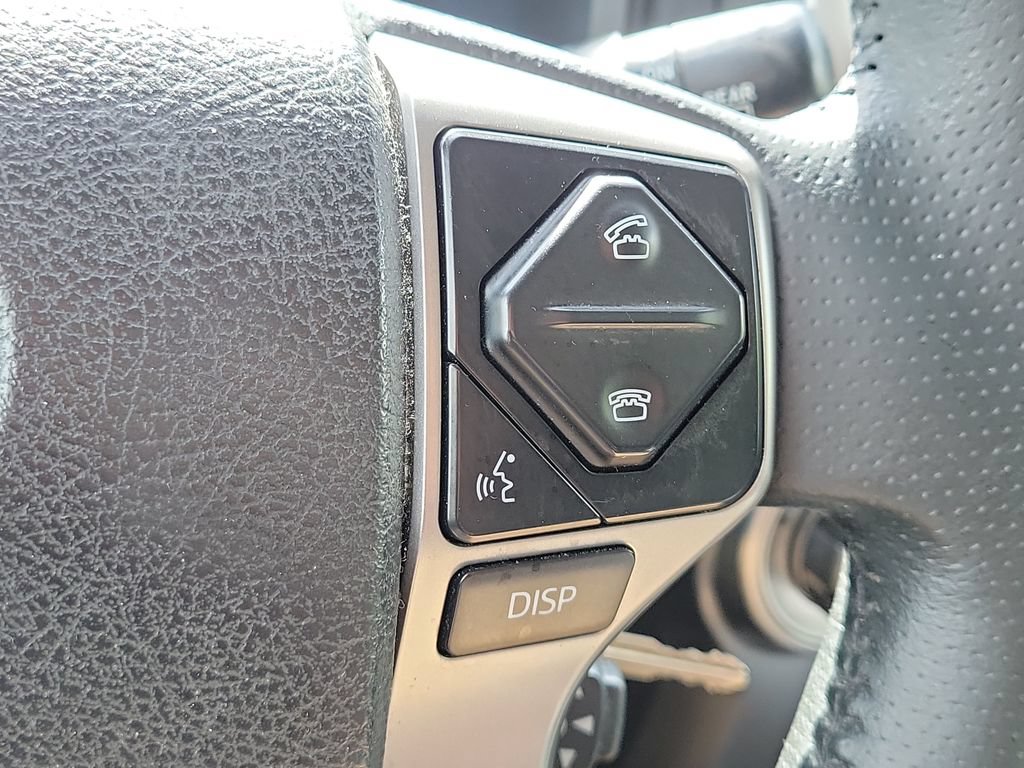 Used 2016 Toyota 4Runner SR5 AWD/4WD image 10