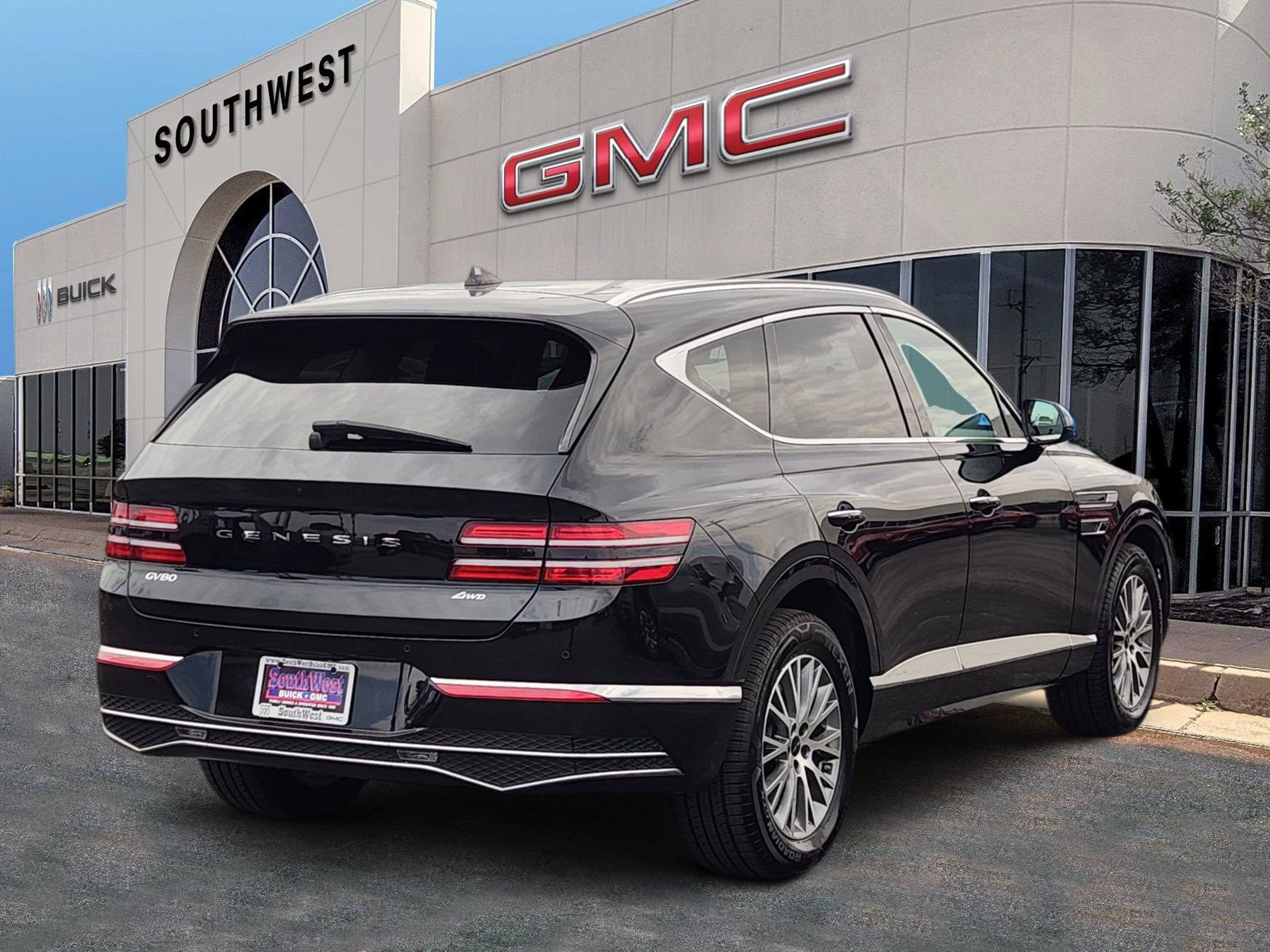 Used 2025 Genesis GV80 2.5T Standard AWD/4WD image 4