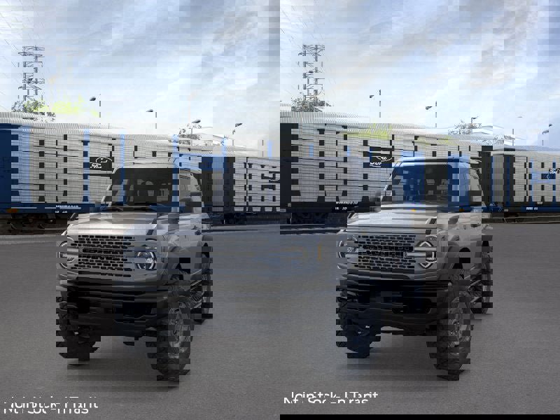 New 2025 Ford Bronco Badlands image 2