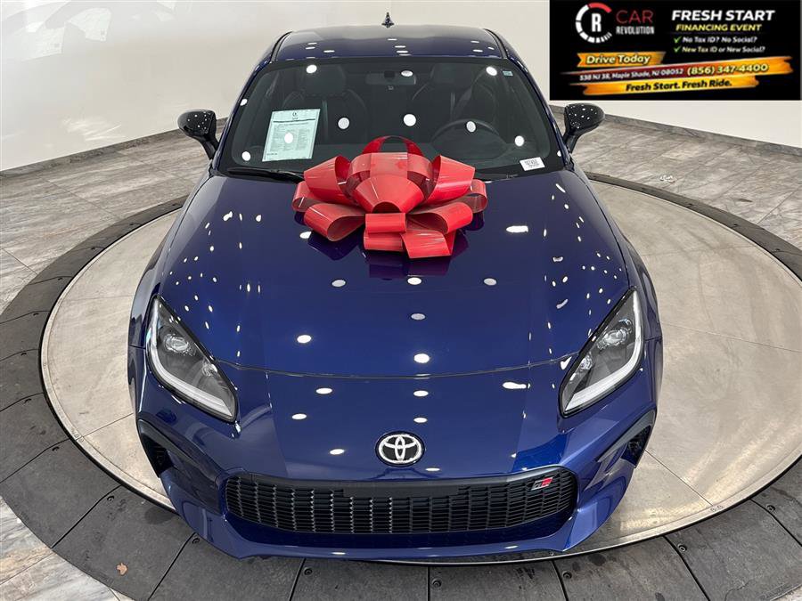 Used 2023 Toyota GR86 Premium w/ ALL Weather Mat Package (TMS) RWD image 2