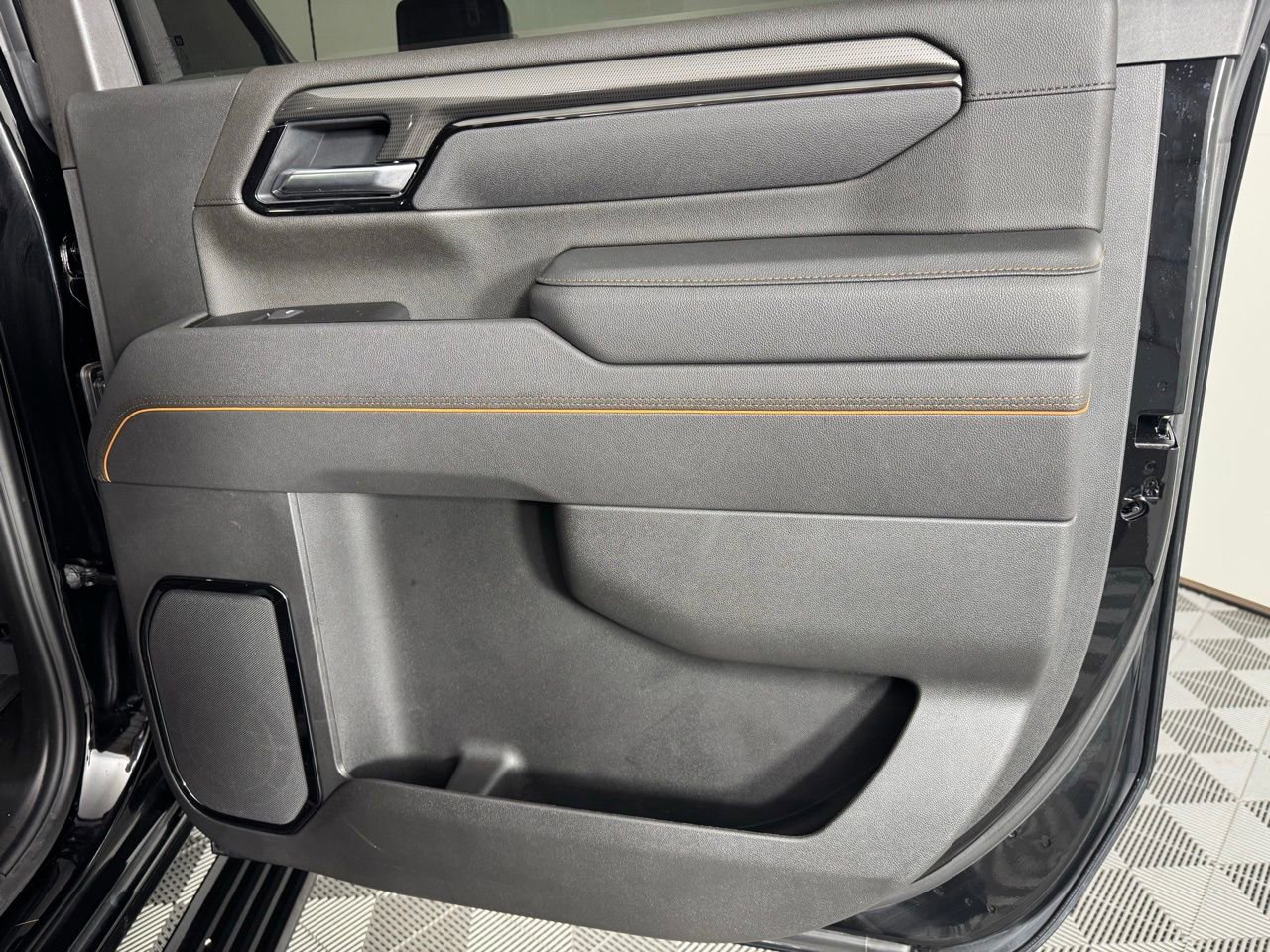 Used 2025 GMC Sierra 2500 AT4 w/ AT4 Premium Plus Package image 43