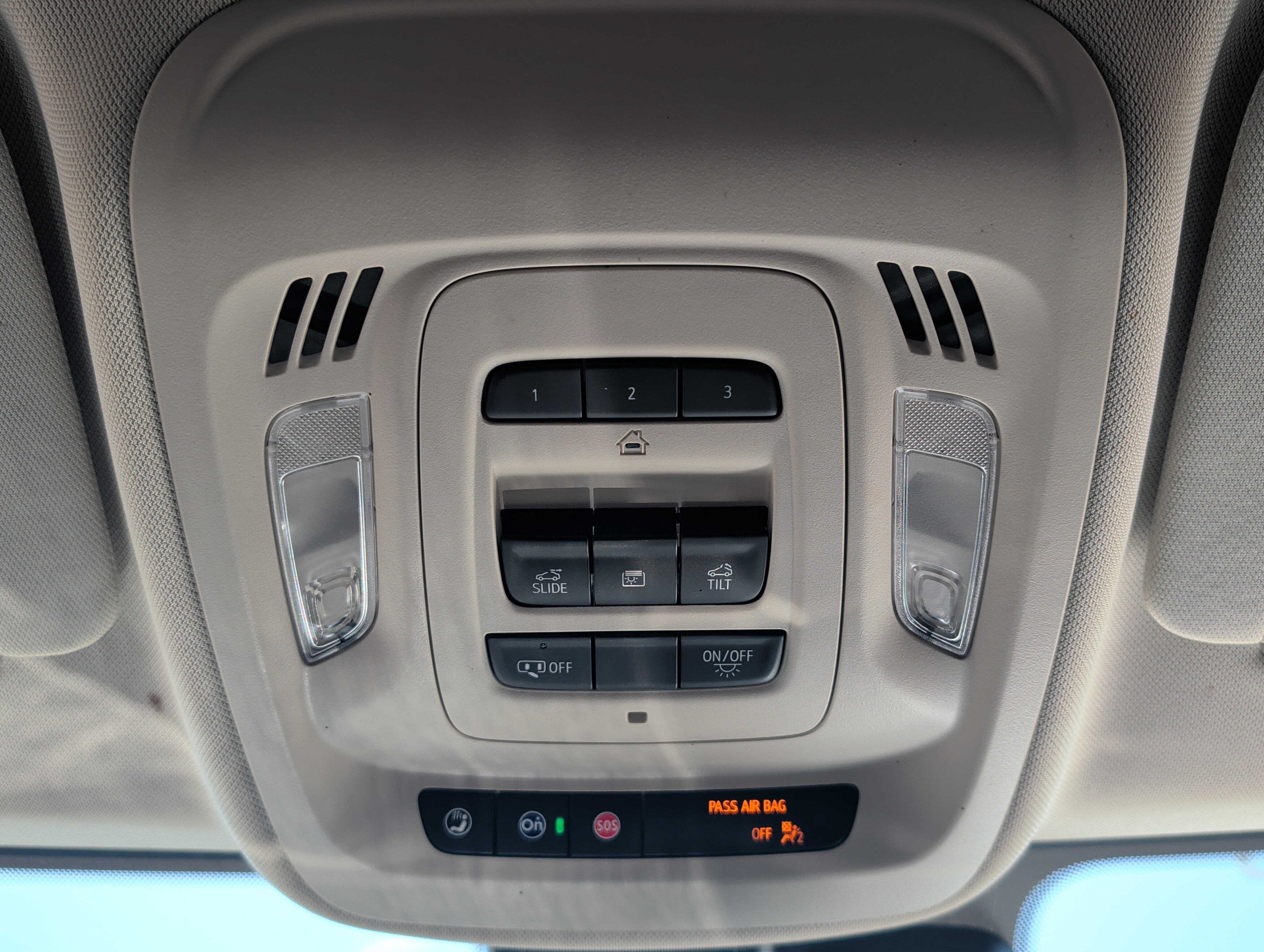 Used 2023 Buick Envision Avenir AWD/4WD image 22
