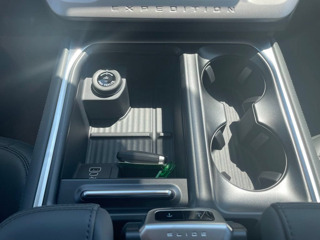 New 2026 Ford Expedition Max Active AWD/4WD image 26
