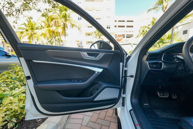 Used 2022 Audi RS 6 4.0 TFSI quattro image 54