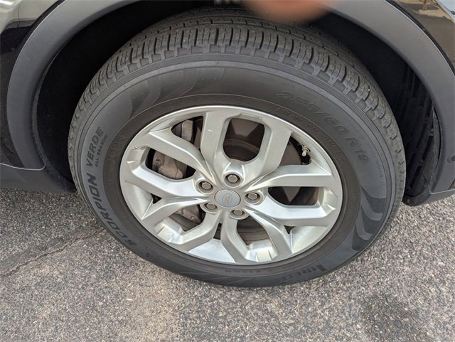 Used 2020 Land Rover Discovery SE image 7