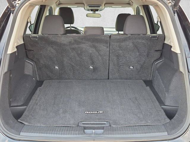Used 2025 Nissan Rogue SV FWD image 6