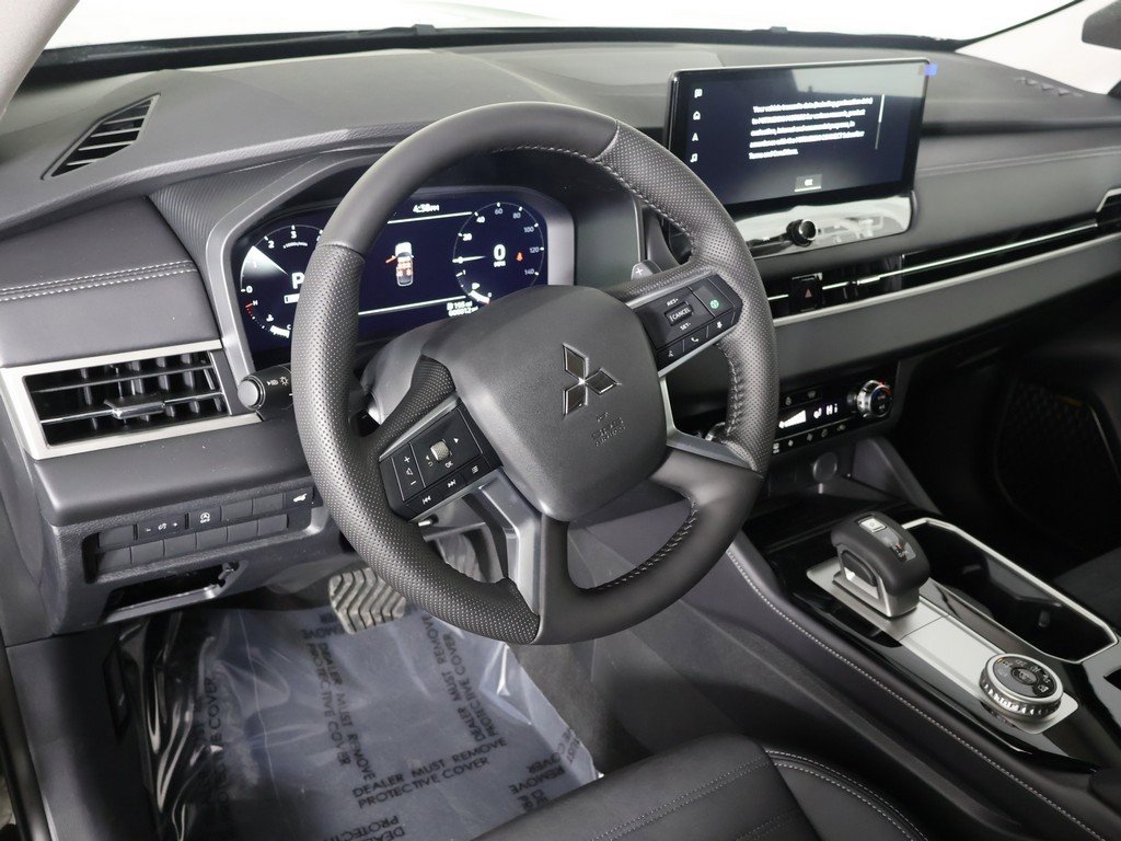 New 2026 Mitsubishi Outlander SE image 32