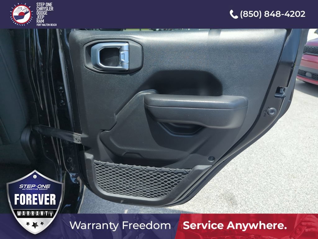 Used 2022 Jeep Gladiator Sport AWD/4WD image 29
