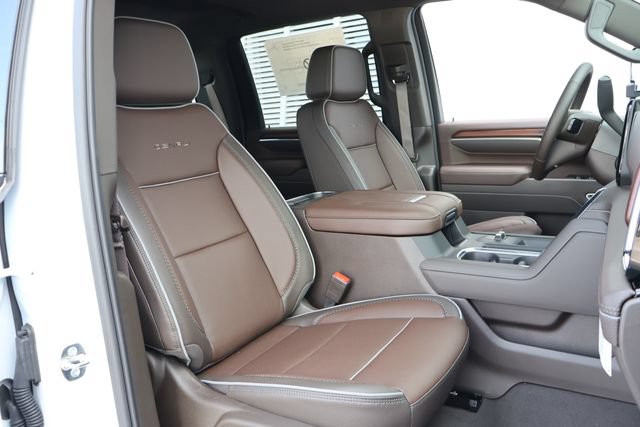 New 2026 GMC Sierra 3500 Denali w/ Denali Reserve Package AWD/4WD image 23
