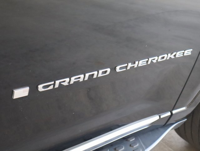 Used 2021 Jeep Grand Cherokee L Summit w/ Luxury Tech Group V image 52