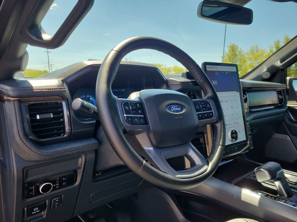 Used 2025 Ford F150 Lightning Lariat AWD/4WD image 22