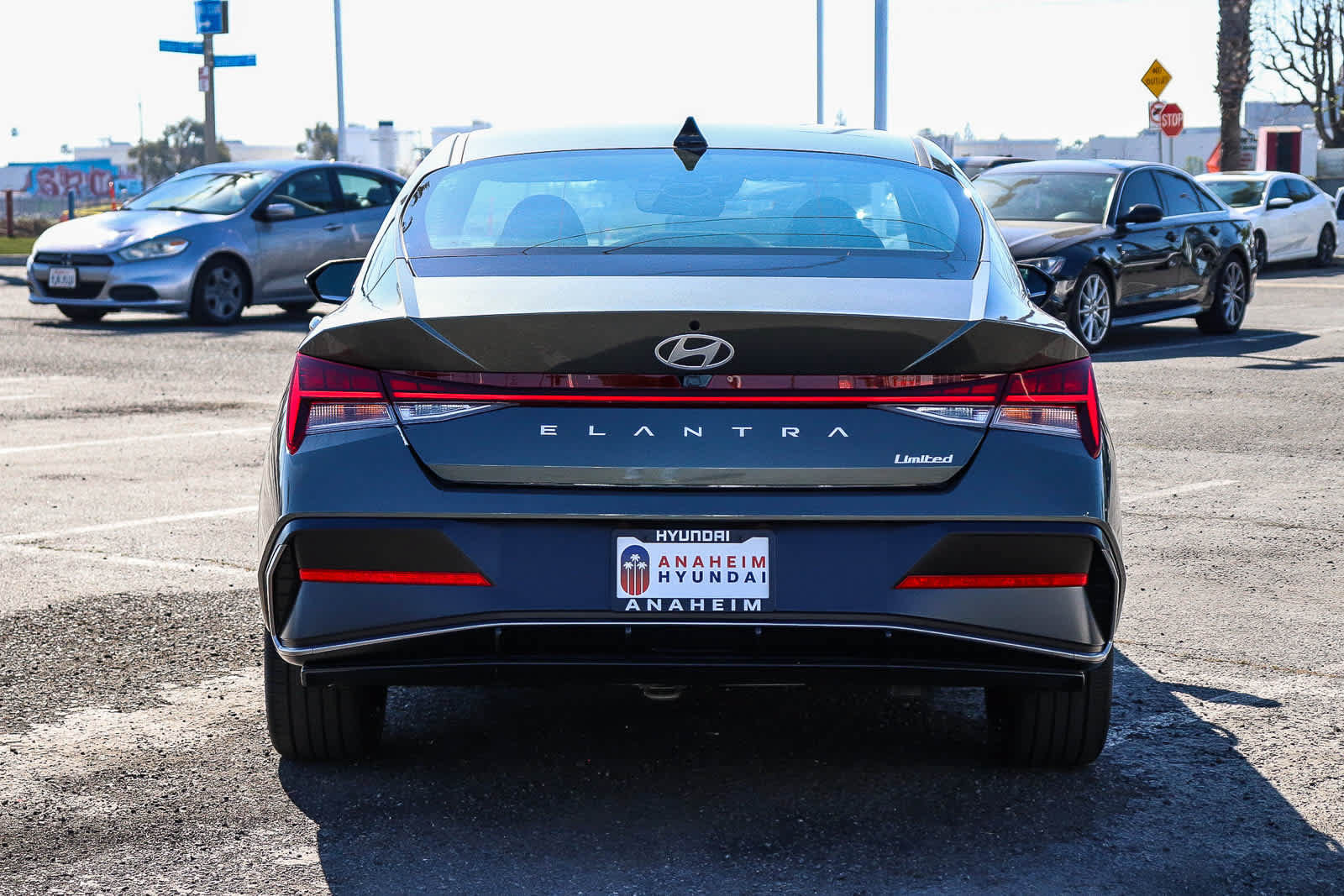 New 2026 Hyundai Elantra Limited FWD image 24