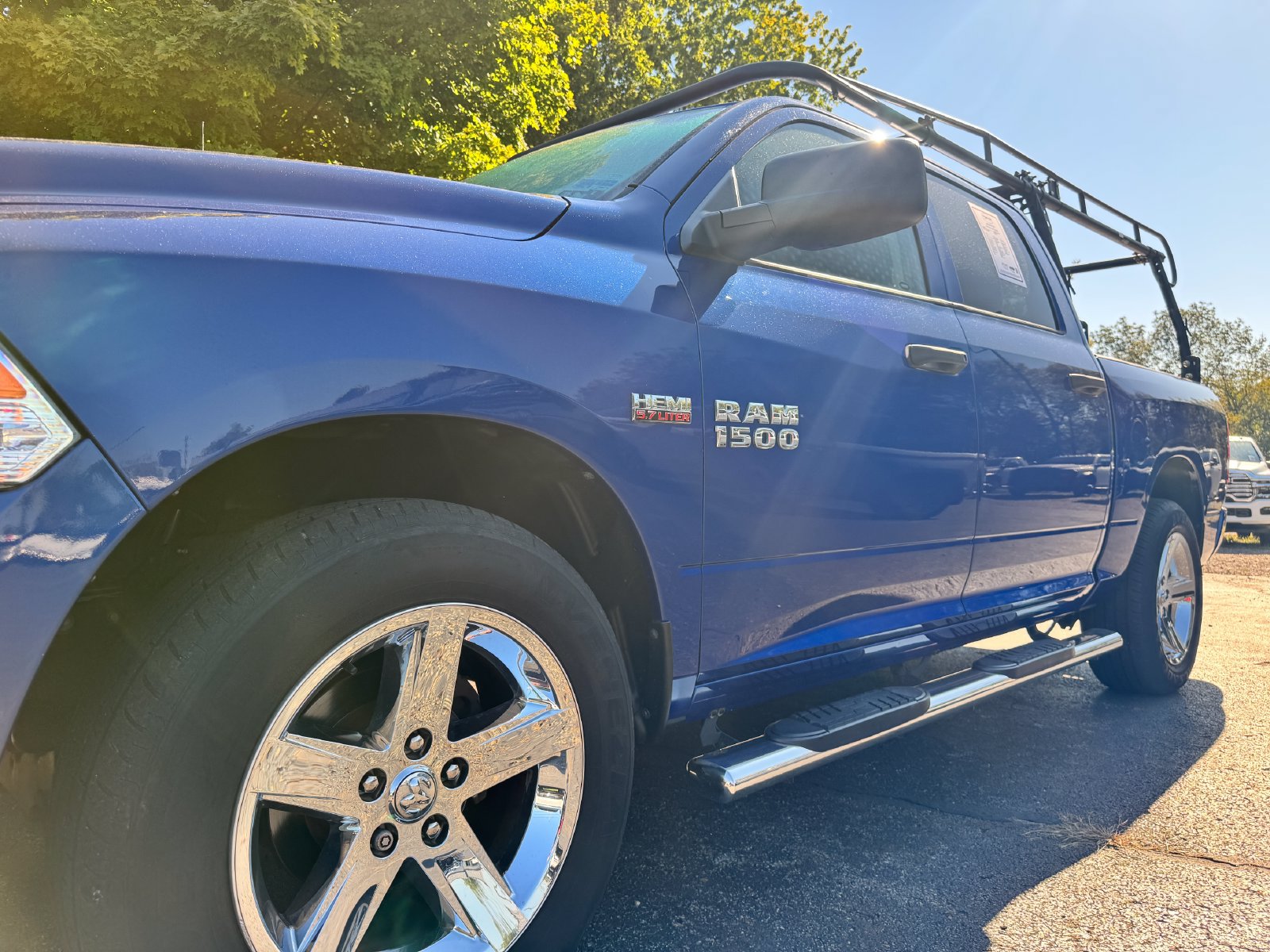 Used 2015 RAM 1500 Express AWD/4WD image 3