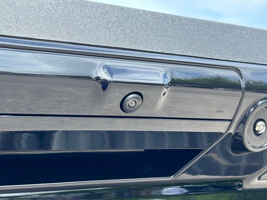 New 2026 Ford F250 Lariat w/ Black Appearance Package image 25