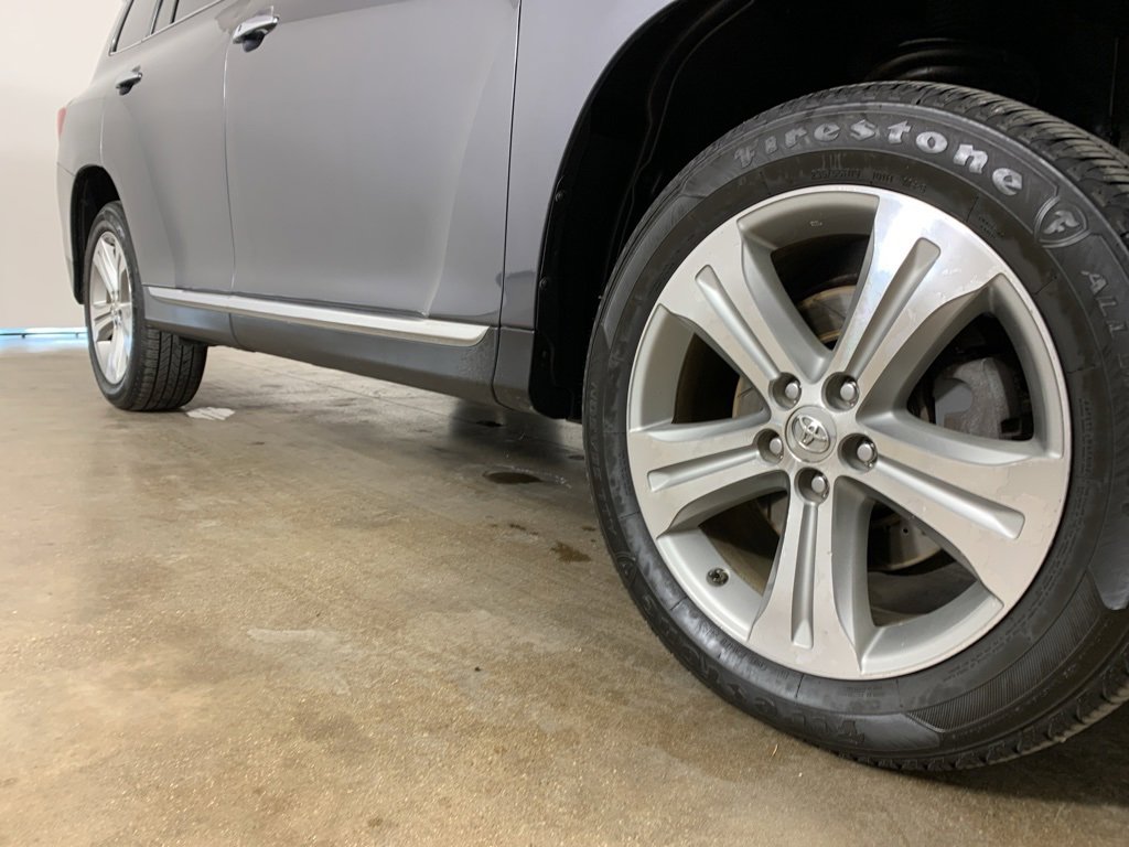Used 2013 Toyota Highlander Limited image 6