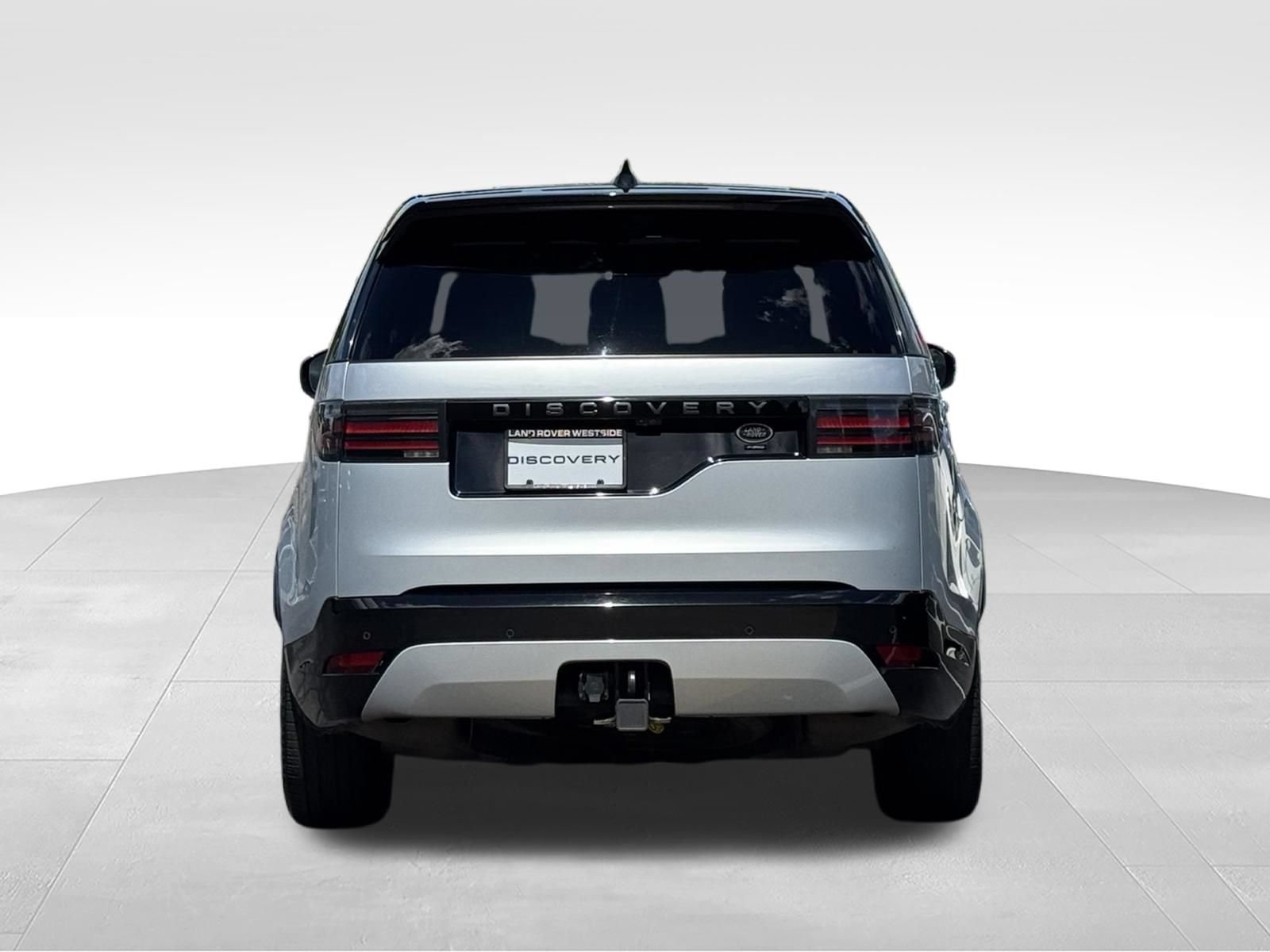 Used 2022 Land Rover Discovery HSE R-Dynamic AWD/4WD image 6
