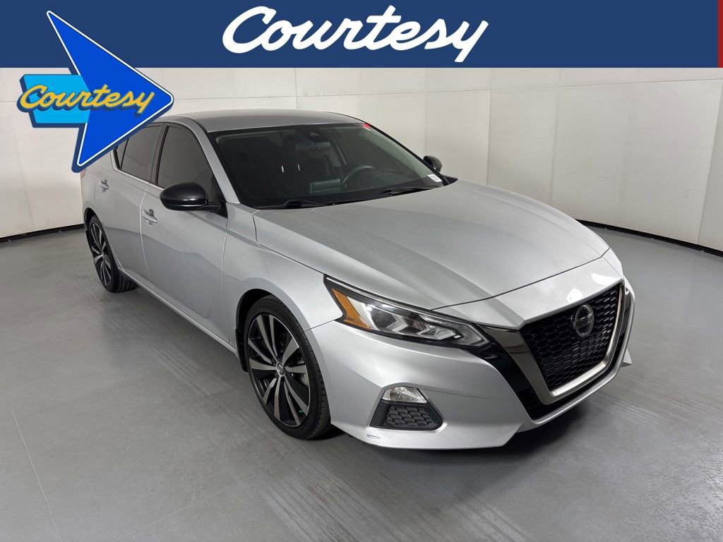 Used 2021 Nissan Altima 2.5 SR FWD image 1