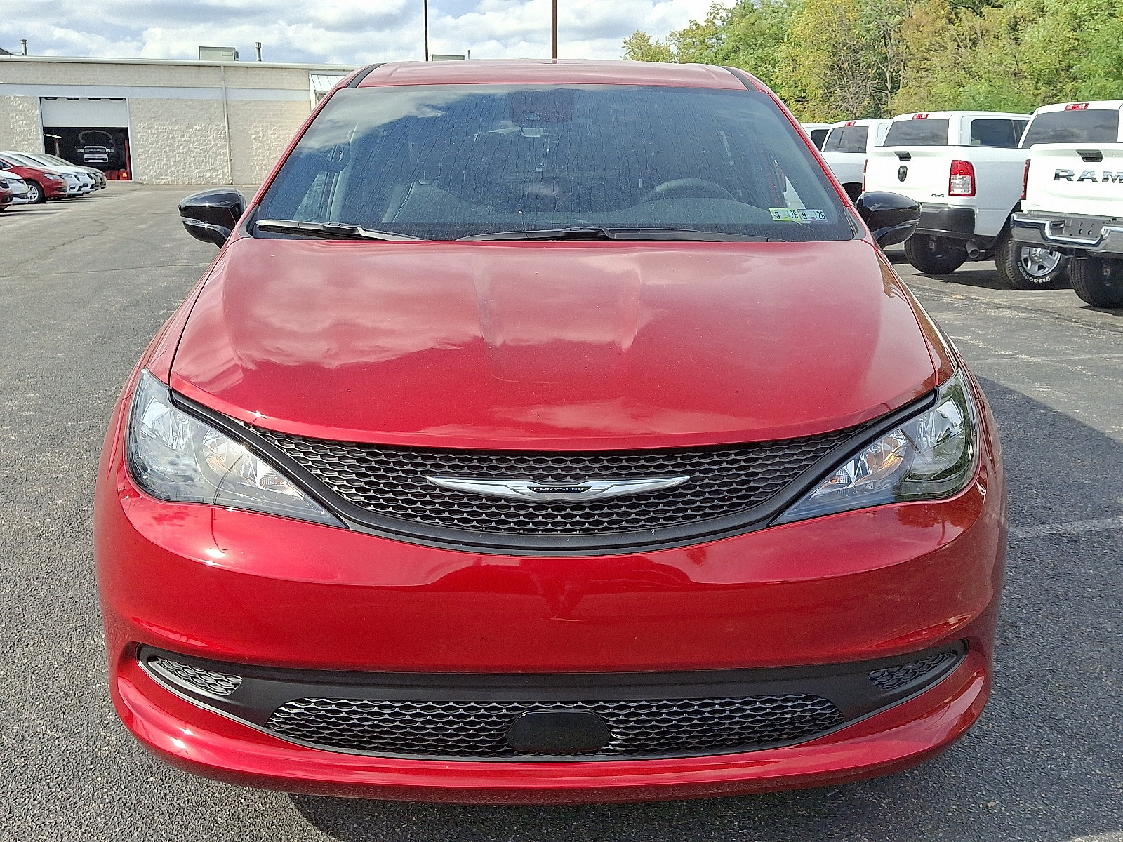 New 2026 Chrysler Voyager LX image 3