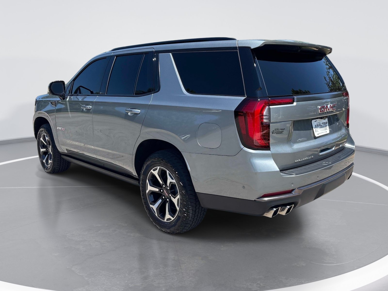 Used 2026 GMC Yukon AT4 Ultimate w/ LPO, Floor Liner Package AWD/4WD image 6