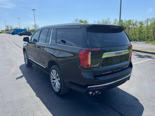 Used 2023 GMC Yukon XL Denali AWD/4WD image 5