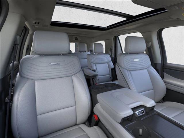 New 2025 Ford Expedition Platinum w/ Platinum Ultimate Package image 10