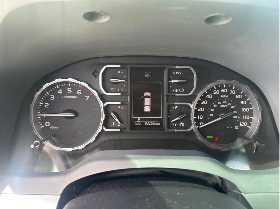Used 2020 Toyota Tundra Platinum AWD/4WD image 17