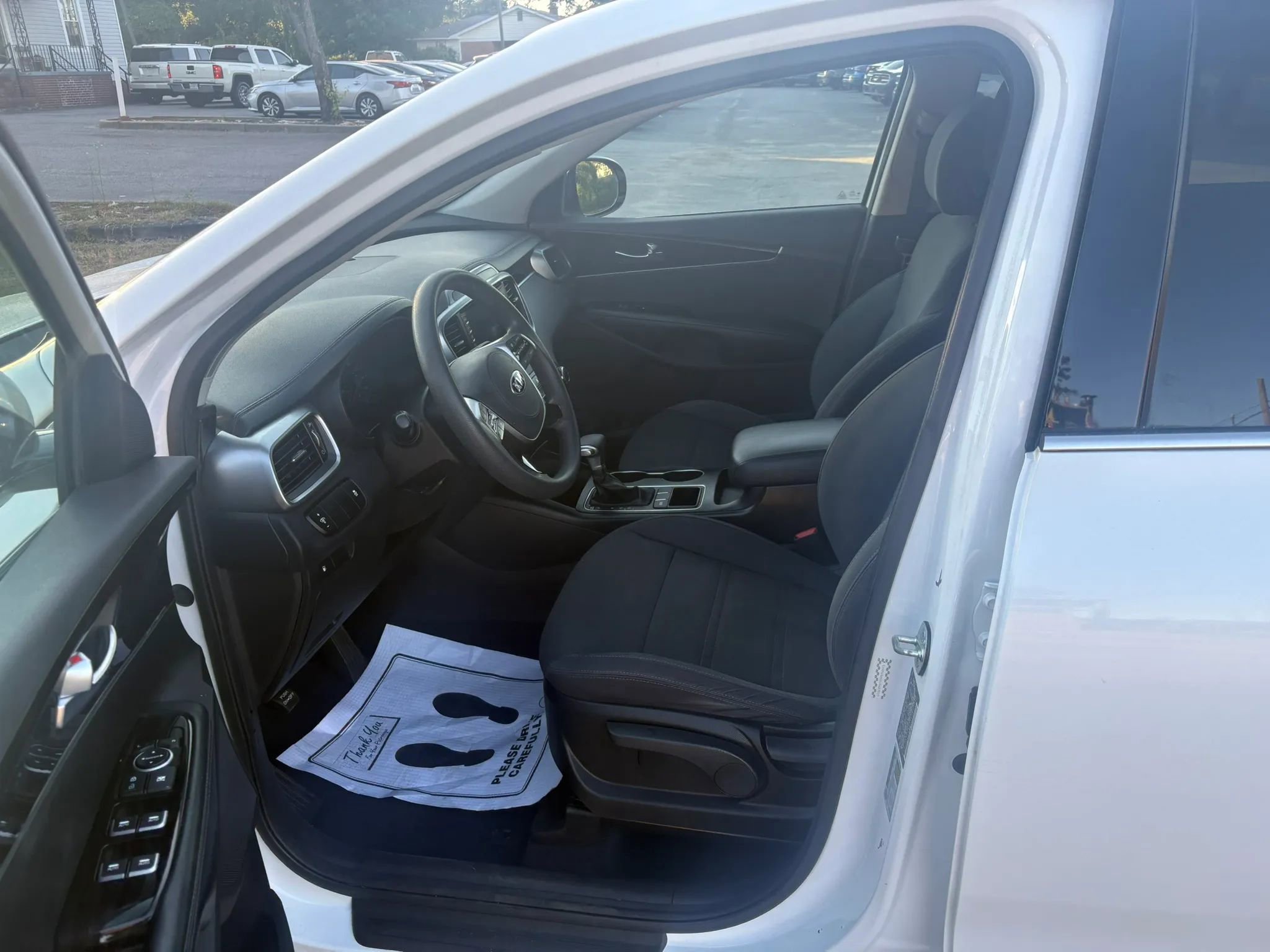Used 2020 Kia Sorento FWD V6 image 8