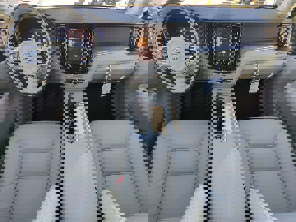 Certified 2025 Volvo XC60 T8 Core w/ Protection Package Premier image 14