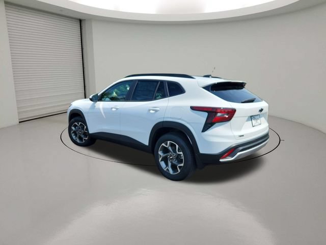 New 2026 Chevrolet Trax LT w/ Sunroof Package FWD image 5
