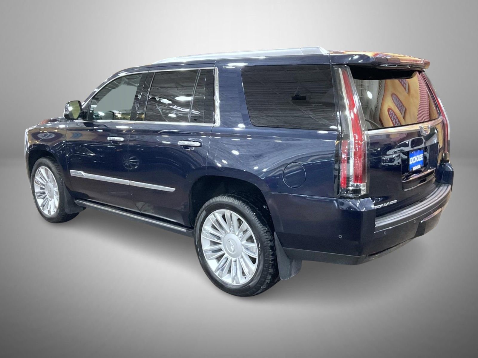 Used 2017 Cadillac Escalade Platinum image 7
